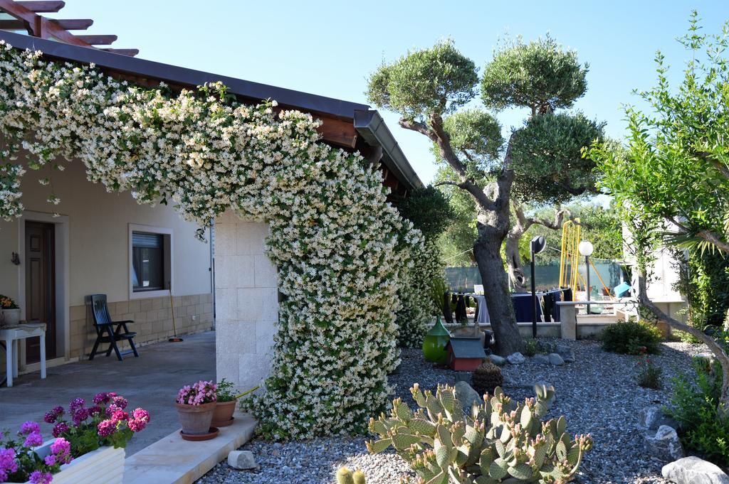 Casa Delle Rondini Panzió Alberobello Kültér fotó